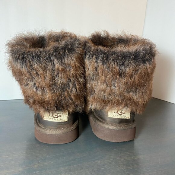 UGG Kensington Leather Fur Cuff Buckle Boots Brown Youth 2 - Picture 3 of 11